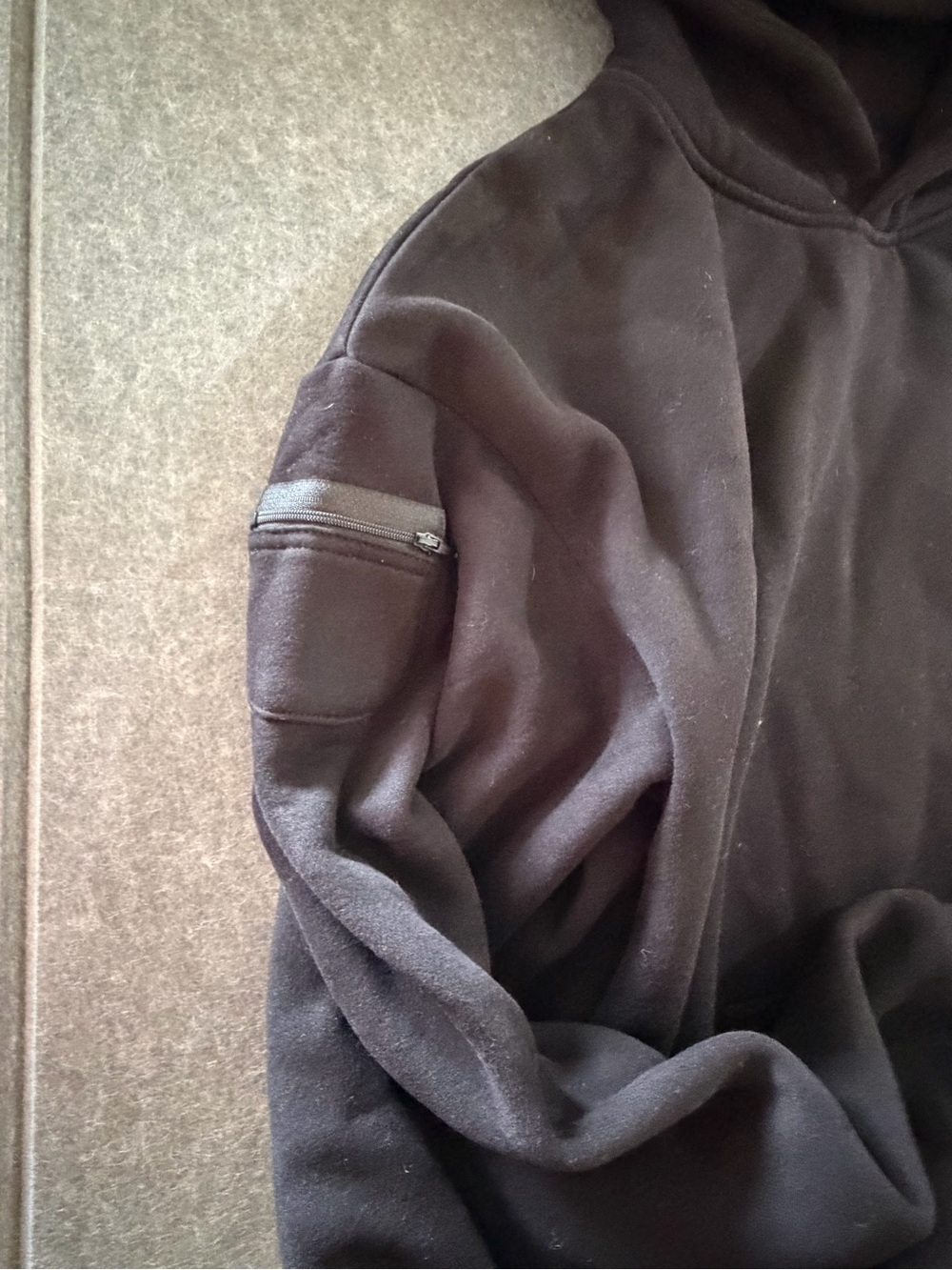 Comfrt Brand 3 piece lot Hoodie, Sweats, shorts  Bundle size medium/large - Picture 16 of 16